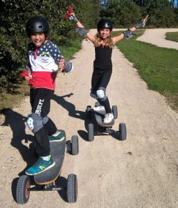 Session enfants de skate électrique à Azur